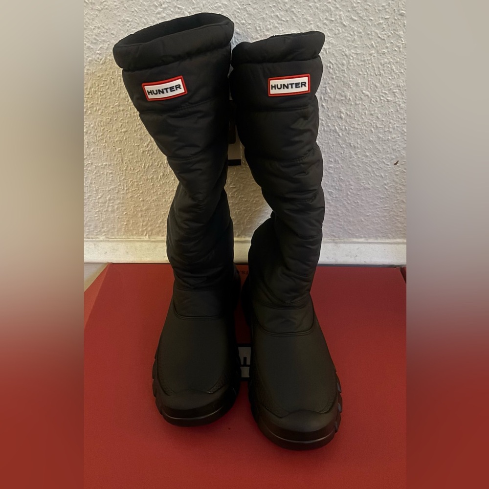 Hunter Black Winter Boots - Picture 6 of 6